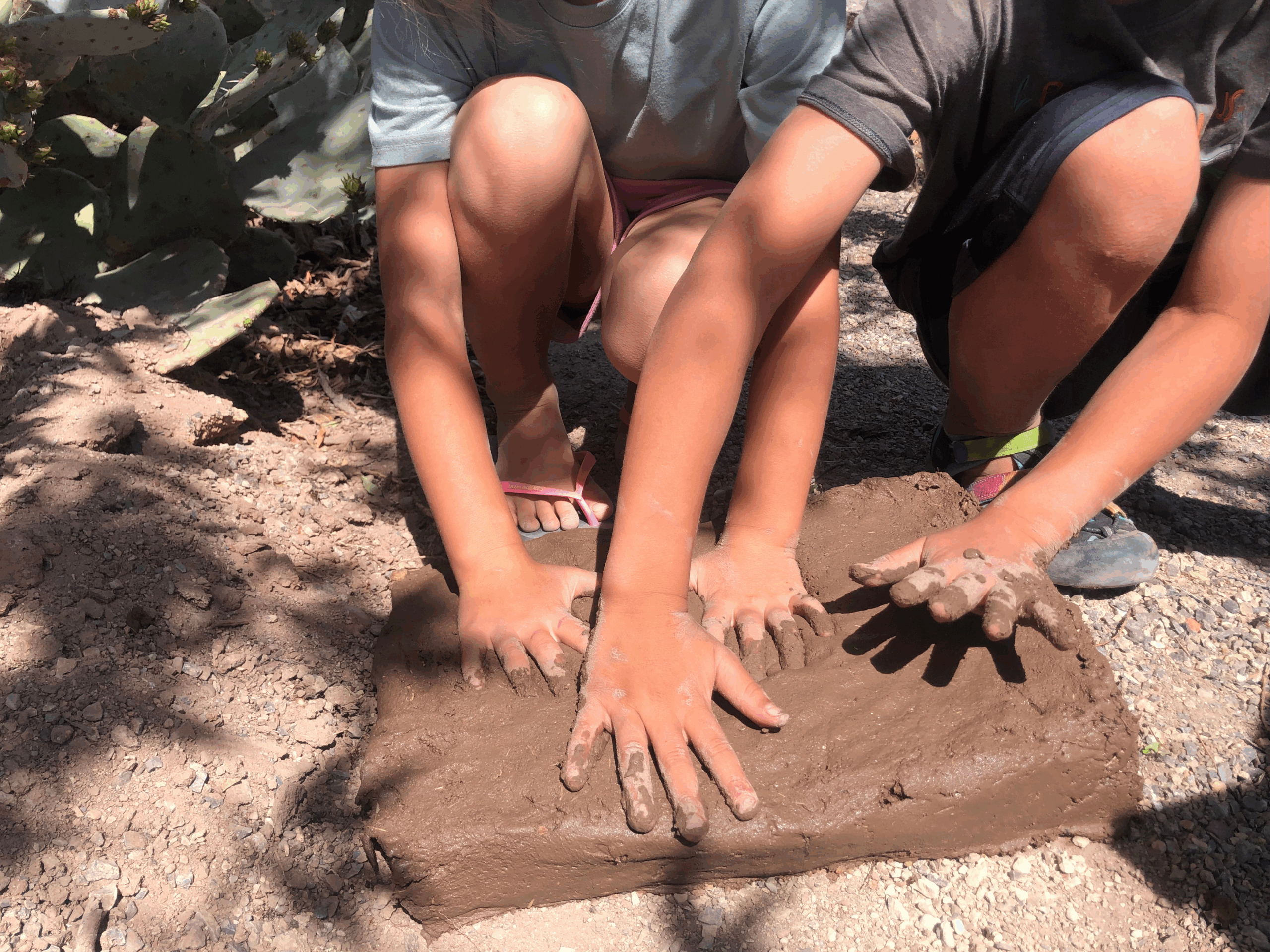 Adobe Workshop - Kids Making Adobe Brick (1)